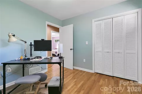 Bedroom - 71 Elseetos Dr, Brevard, NC 28712 photo 2 of 5