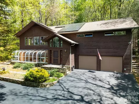 Exterior - 71 Elseetos Dr, Brevard, NC 28712 photo 1 of 9