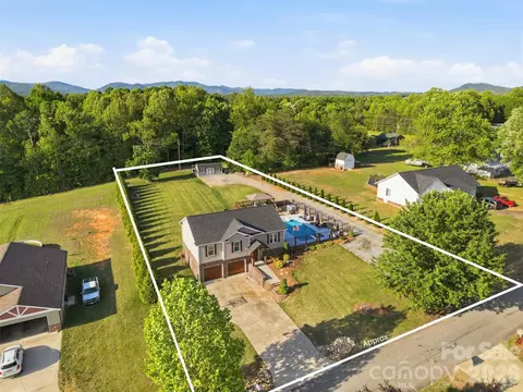 120 Walnut Ln, Taylorsville, NC 28681