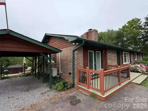 61 Overbrook Dr, Saluda, NC 28773 photo 2