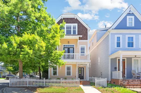 540 Dubois Ct, Charlotte, NC 28208