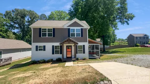 174 Gettys St, Forest City, NC 28043