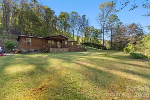 1270 Old Mine Fork Rd, Burnsville, NC 28714