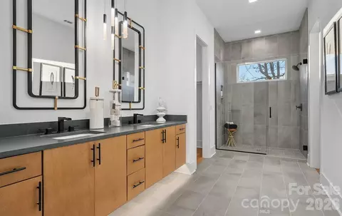 Bath - 4155 Persimmon Rd, Lancaster, SC 29720 photo 1 of 1
