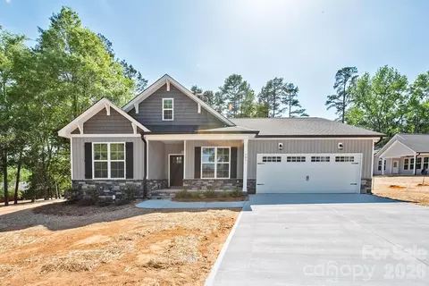 581 Goldmoor Ne Dr NE, Concord, NC 28025