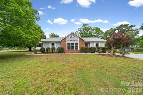 541 Harbor Rd, Norwood, NC 28128