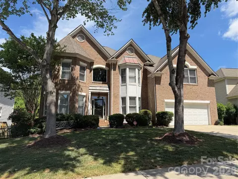 172 Montibello Dr, Mooresville, NC 28117