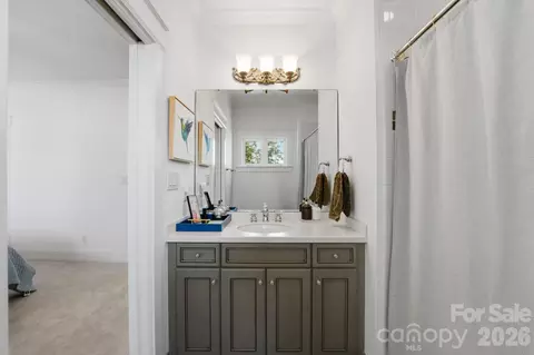 Bath - 3900 Channel Pointe Ln, Denver, NC 28037 photo 4 of 5