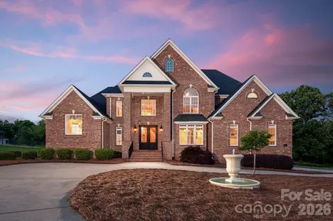 534 N Ingleside Farm Rd, Iron Station, NC 28080