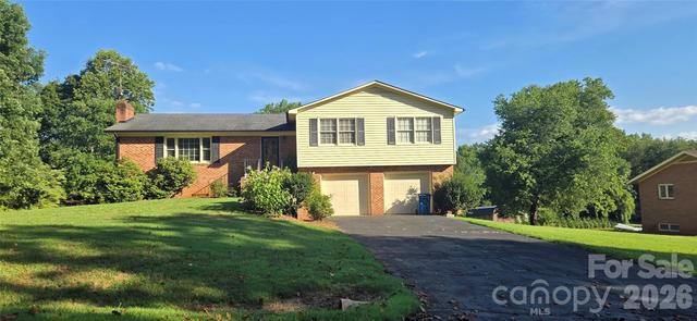 131 N Morvue N Loop N, Statesville, NC 28625