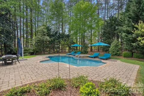 Exterior - 18703 Head Sail Ct, Cornelius, NC 28031 photo 4 of 5