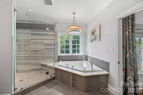 Bath - 18703 Head Sail Ct, Cornelius, NC 28031 photo 2 of 8
