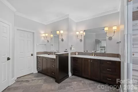 Bath - 18703 Head Sail Ct, Cornelius, NC 28031 photo 1 of 8