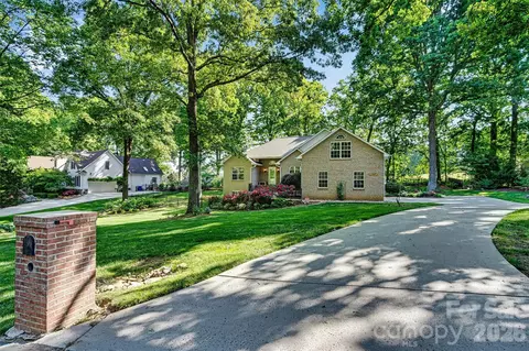 7538 Golf Course S Dr S, Denver, NC 28037