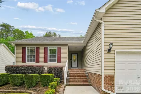 1120 Warpers Ln, Fort Mill, SC 29715