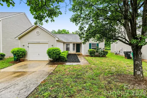 5132 Deerton Rd, Charlotte, NC 28269