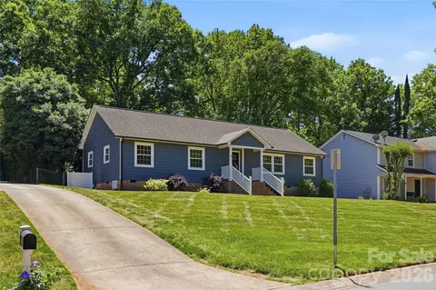1061 Eaglewood Ave, Charlotte, NC 28212