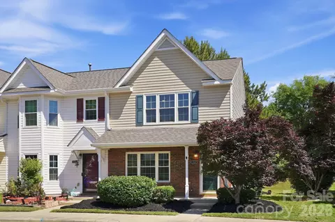 322 Deep Water Ln, Fort Mill, SC 29715