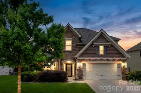 2622 Treeline Dr, Concord, NC 28027