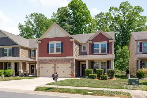 10020 Michael Crossing Dr, Charlotte, NC 28213