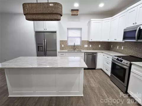Kitchen - 768 8th Ne St NE, Hickory, NC 28601 photo 1 of 5
