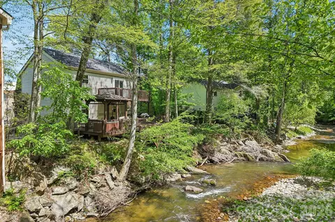 12 Indian Trace Rd, Maggie Valley, NC 28751