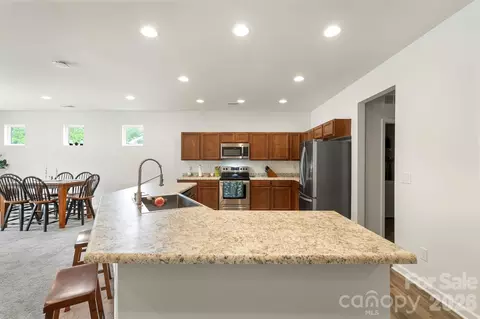 Kitchen - 1901 Dalton Cove Rd, Monroe, NC 28110 photo 3 of 4