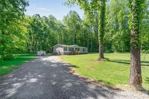 5007 Carlos Rd, Catawba, NC 28609