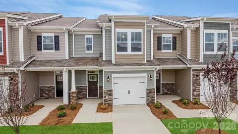 212 Valley Breeze Rd, Fletcher, NC 28732