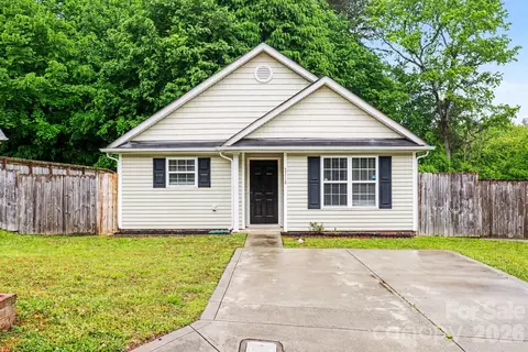 2116 Lauren Elizabeth Ct, Charlotte, NC 28214