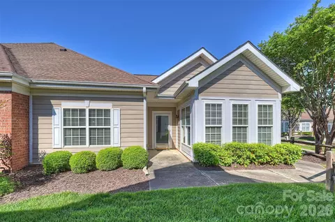 2015 Woodburn Ter, Matthews, NC 28105