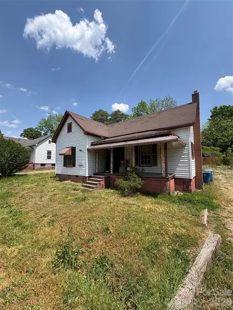 113 S Davie St, Mocksville, NC 27028