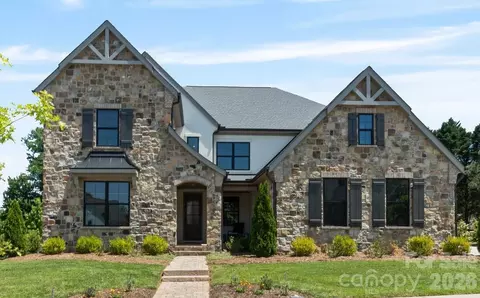 14109 Pinoli Pine Cir, Huntersville, NC 28078