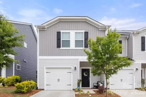 3045 Belstock Ct, Charlotte, NC 28216