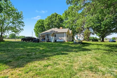 Exterior - 6805 Lackey Rd, Vale, NC 28168 photo 4 of 5
