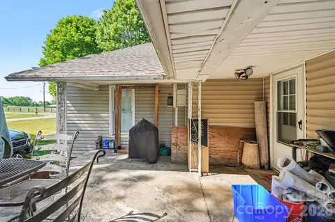 Exterior - 6805 Lackey Rd, Vale, NC 28168 photo 3 of 5