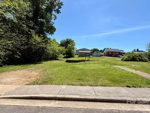100 4th Em St, Marion, NC 28752 photo 9