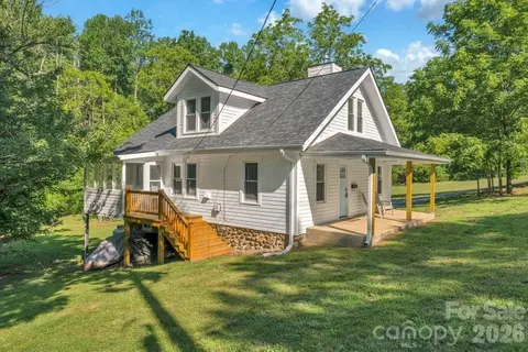 Exterior - 1415 Roan Rd, Spruce Pine, NC 28777 photo 2 of 8