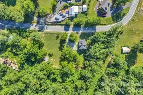 View/Area - 1415 Roan Rd, Spruce Pine, NC 28777 photo 1 of 1