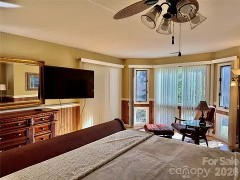 Bedroom - 111 Burning Tree Ln, Flat Rock, NC 28731 photo 3 of 6