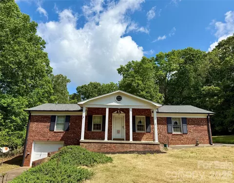 232 Chase Dr, Forest City, NC 28043