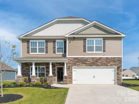141 Wheatfield Rd, Fletcher, NC 28732