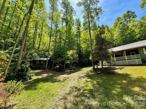 Exterior - 175 Cougar Ln, Whittier, NC 28789 photo 2 of 10
