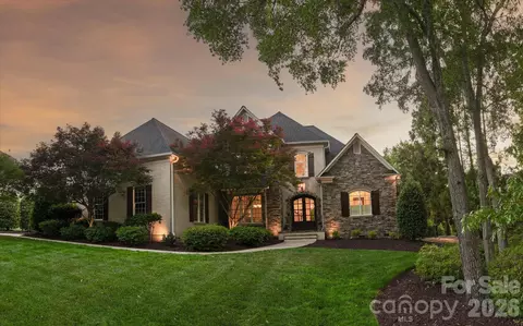 3008 Saint Andrews Ct, Fort Mill, SC 29707