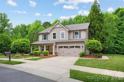 4008 Pinebrook Ln, Waxhaw, NC 28173
