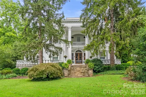 86 Edgemont Rd, Asheville, NC 28801