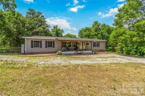174 Little Pine Dr, Smyrna, SC 29743
