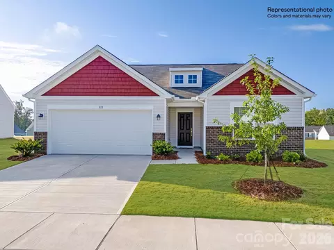 313 W 18th St, Kannapolis, NC 28081