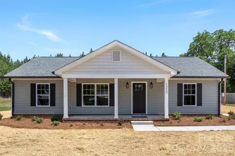1255 Magnolia St, Albemarle, NC 28001