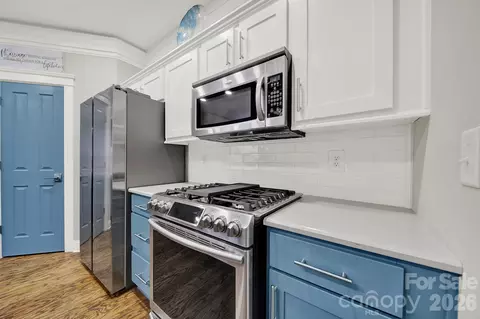 Kitchen - 4214 Settler Heights Dr, Fort Mill, SC 29708 photo 4 of 4